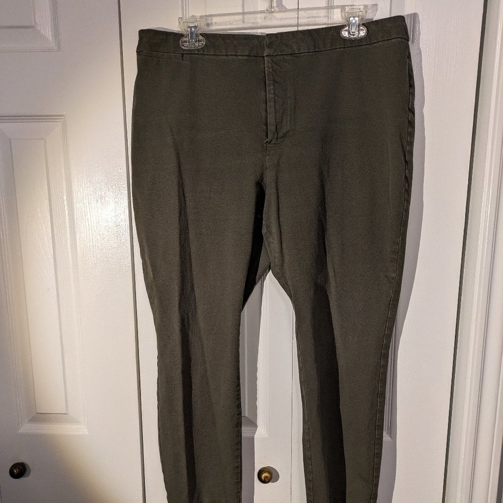 EUC A New Day stretch skinny ankle pants - size 16